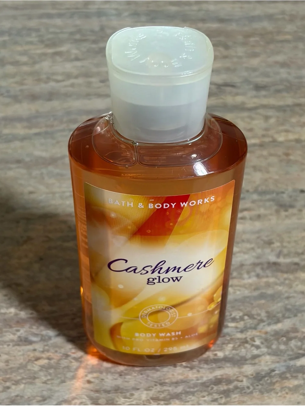 Bath & Body Works Retired Cashmere Glow Body Wash & Chasing Fireflies lotion Duo